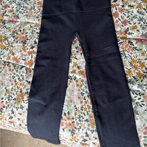 SPANX  blue denim-like capri leggings XL